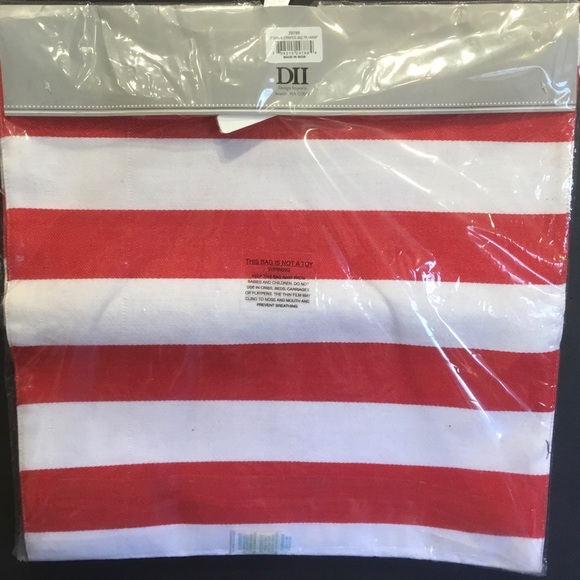 DII Stars and Stripes Jaquard Table Runner 14x54". NEW - Picture 3 of 4